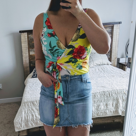 🆕🌿FLORAL BODYSUIT🌿 - Picture 5 of 13